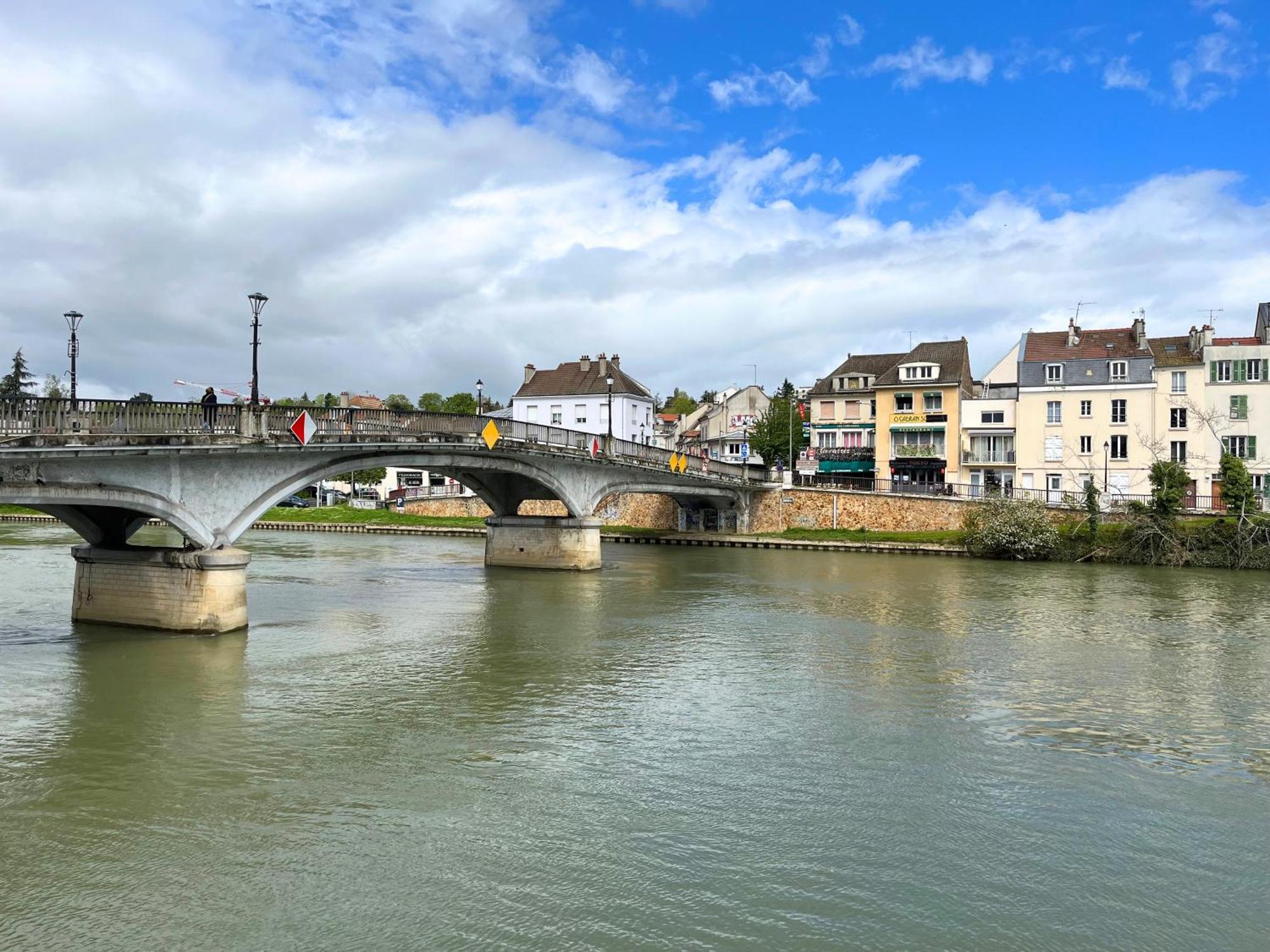 Sweethost - L'Amazone - T2 Proche Gare & Disneyland Lagny Exterior foto